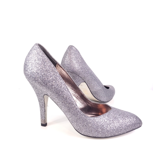 Dolce Vita Glitter Pumps - Picture 5 of 10